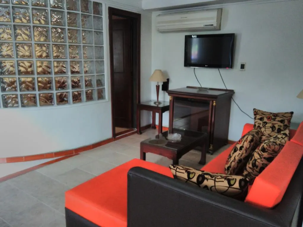 Aparthotel Ribera Del Rio Av 2Da Norte Cali