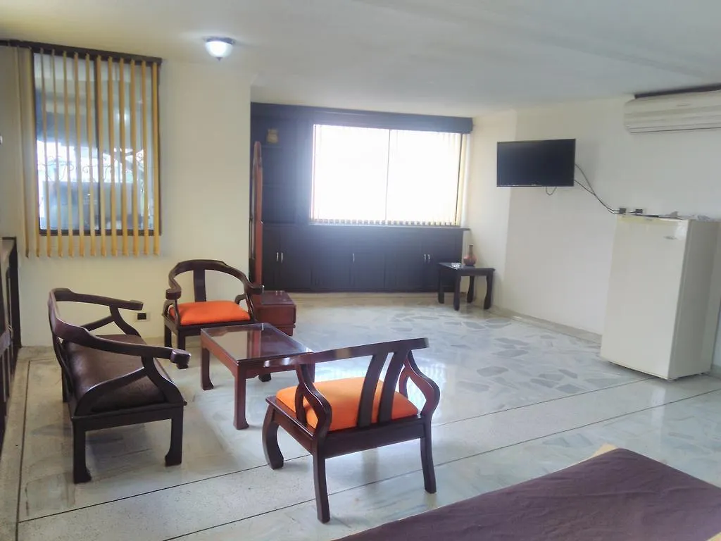 Aparthotel Ribera Del Rio Av 2Da Norte Cali